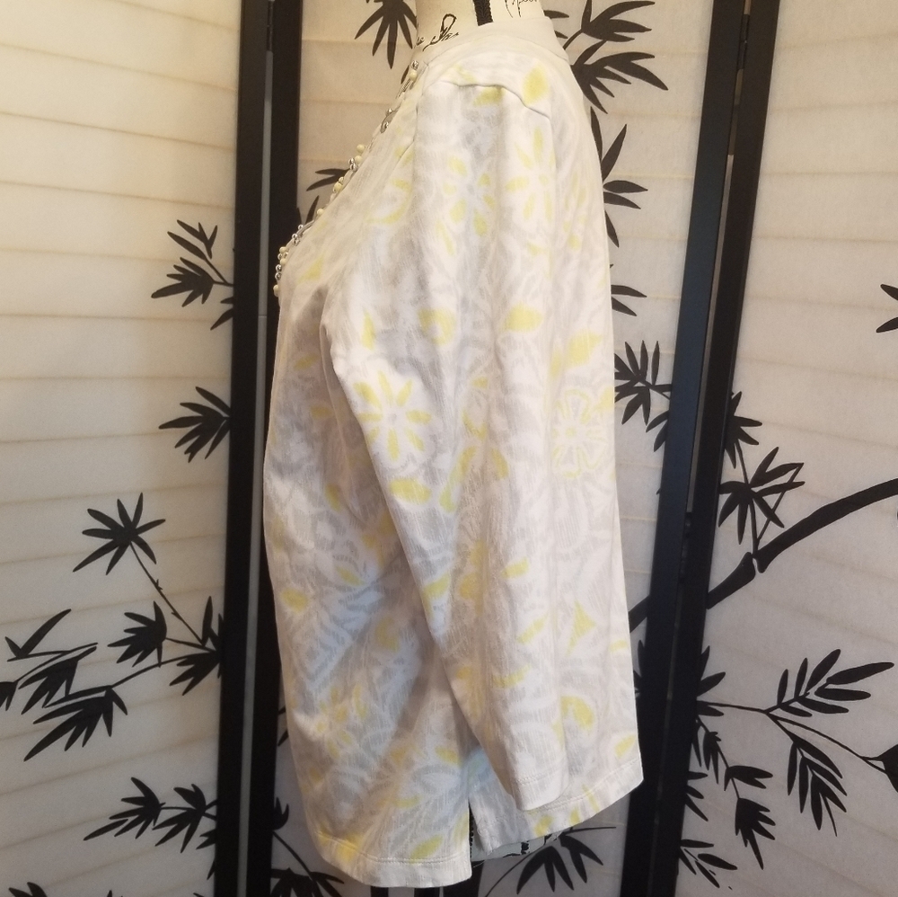Ruby Rd Embellished Scalloped Neck Top XL 3/4 Sleeve Yellow Gray Floral Blouse - Picture 4 of 10